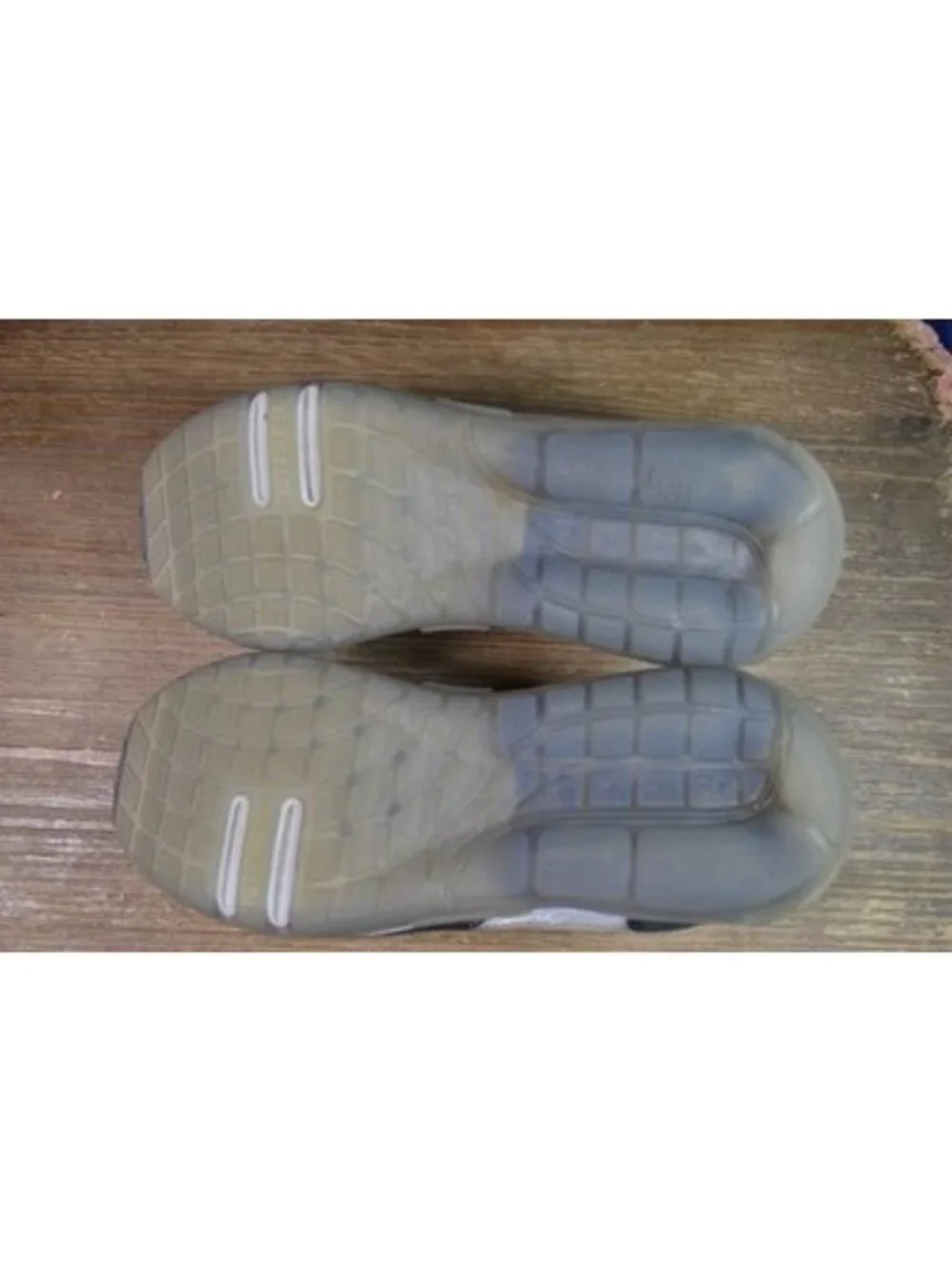 Nike Boys Size 5.5 Y Air Max Shoes Casual Streetwear Sneakers Athleisure